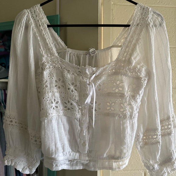 American Eagle Outfitters Tops - Worn once or twice. Perfect condition
